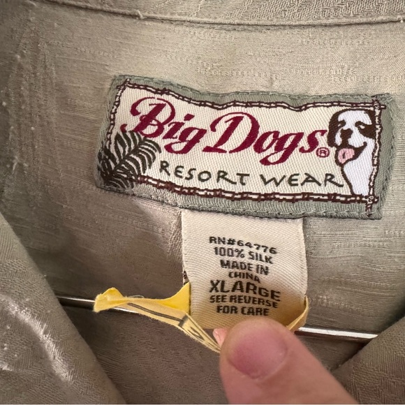 Big Dogs Vintage 100% Silk Resort Wear 90’s Button Shirt Subtle Botanical Men XL - Picture 7 of 11